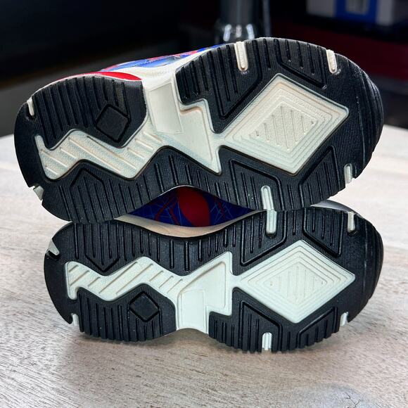 Marvel Spiderman Light Up Sneakers Size 6 Blue Red Unisex Hook & Loop New - Picture 4 of 11